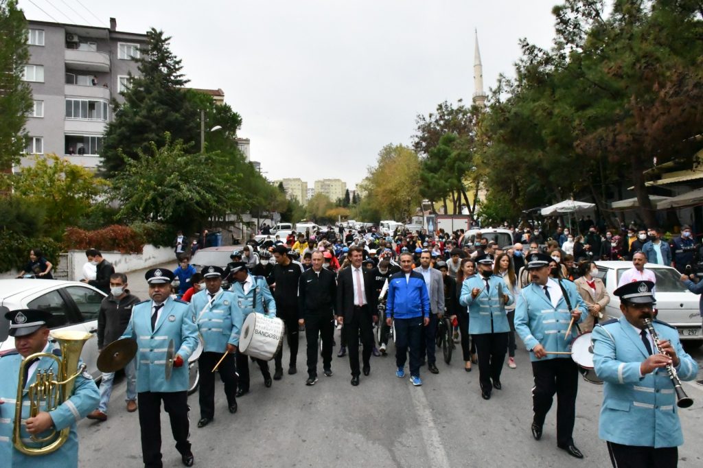 Bu yıl 20.si düzenlenen Geleneksel Adnan Menderes Amatör Bisiklet Yarışması