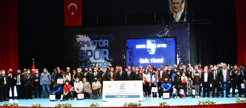 AMATÖR SPOR HAFTASI ÖDÜL TÖRENİ İLE SONA ERDİ