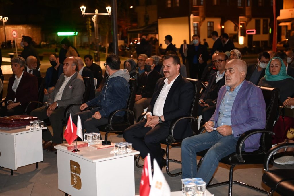Balıkesir’de, Şiir Akşamları