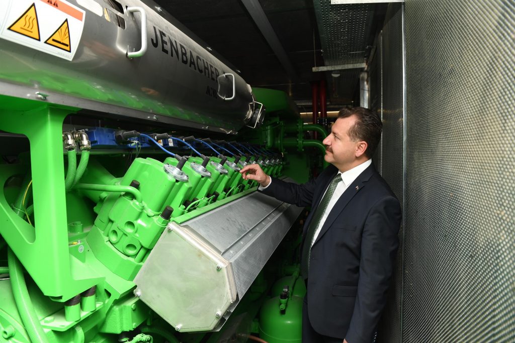 Hem çevreyi koruyor hem de enerjiye dönüştürüyoruz