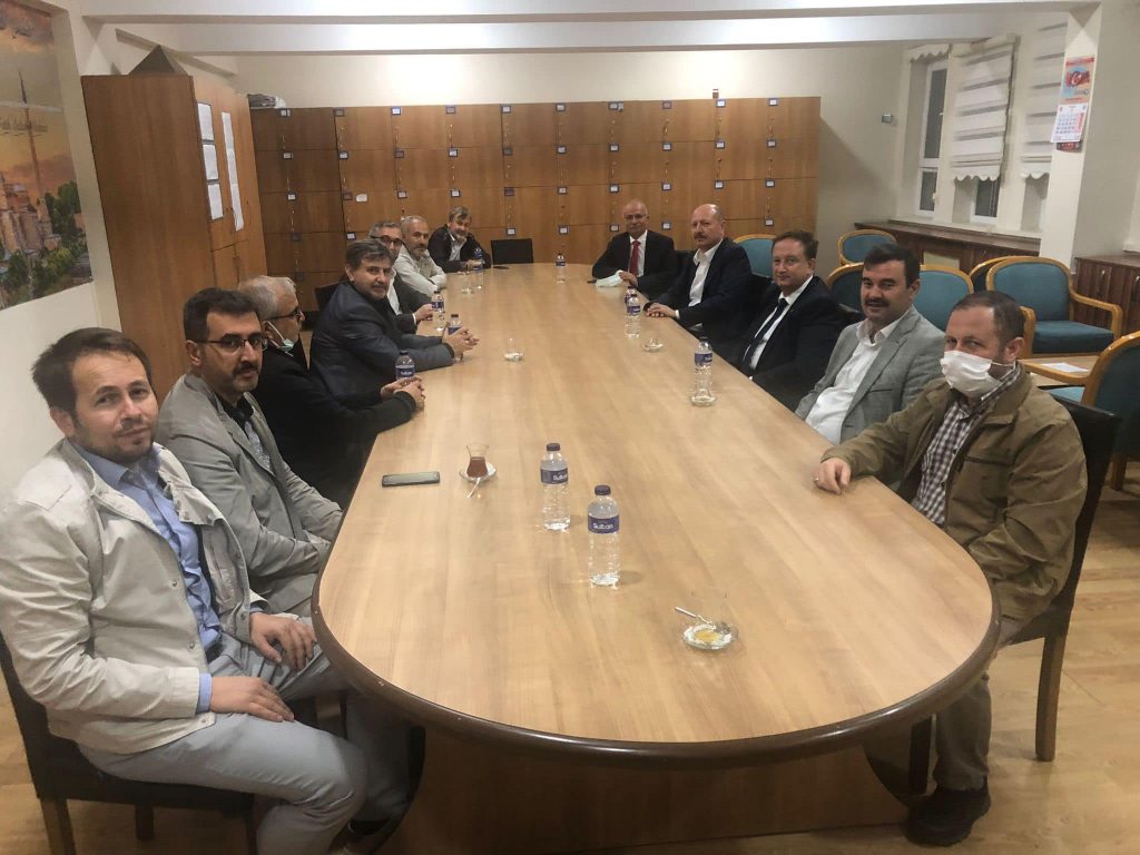 BAŞKAN ORKAN ÖĞRENCİLERLE BULUŞTU