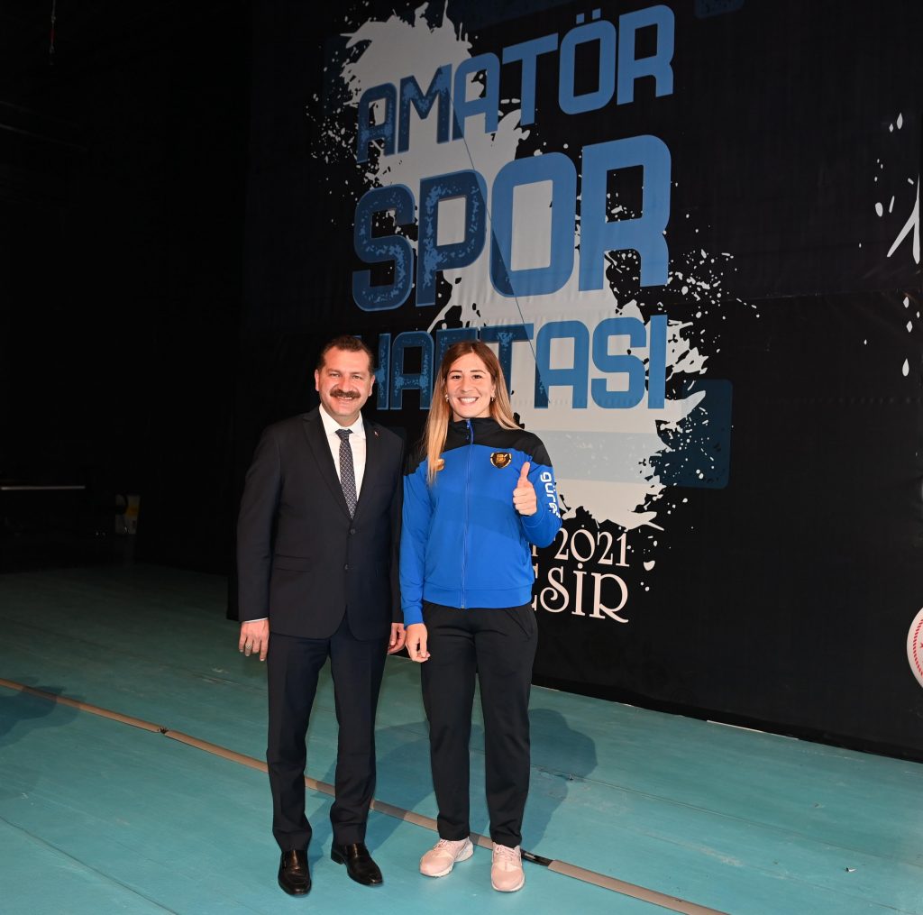 Yasemin artık Büyükşehir Belediyespor’da