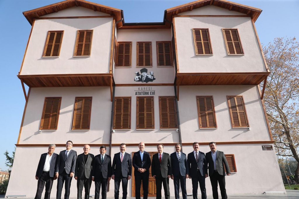 İÇİŞLERİ BAKANI SOYLU KARESİ ATATÜRK EVİ’NDE
