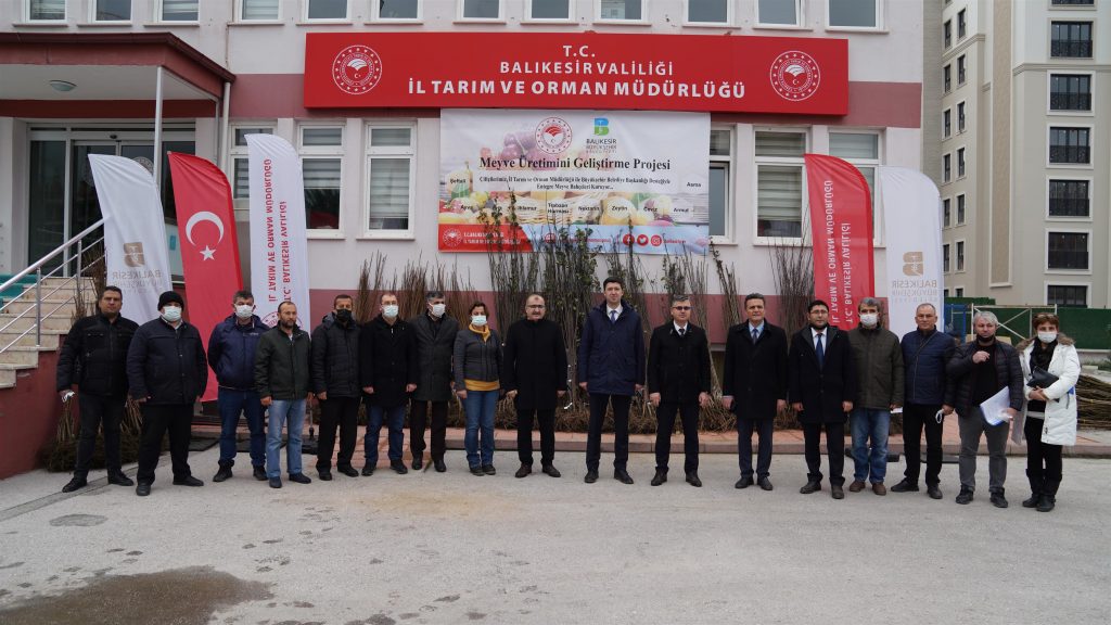 Balıkesir Büyükşehir Belediyesi üreticinin elini güçlendiriyor Üreticiye 15 milyon destek