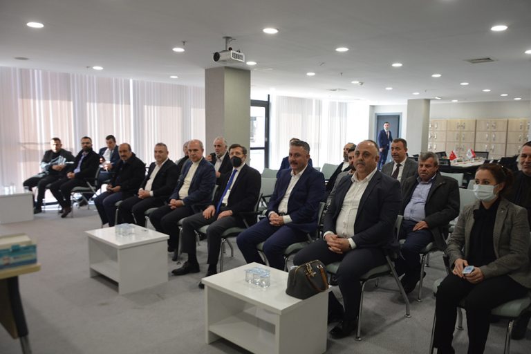 AK PARTİ TAM KADRO SAHAYA İNİYOR: HEDEF 2023