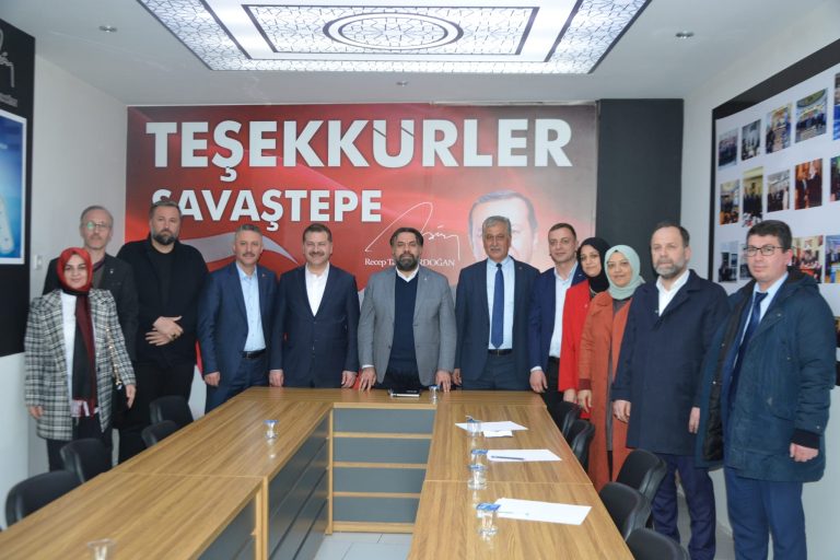 SARIBEYLER’DE AK PARTİ RÜZGARI ESTİ…