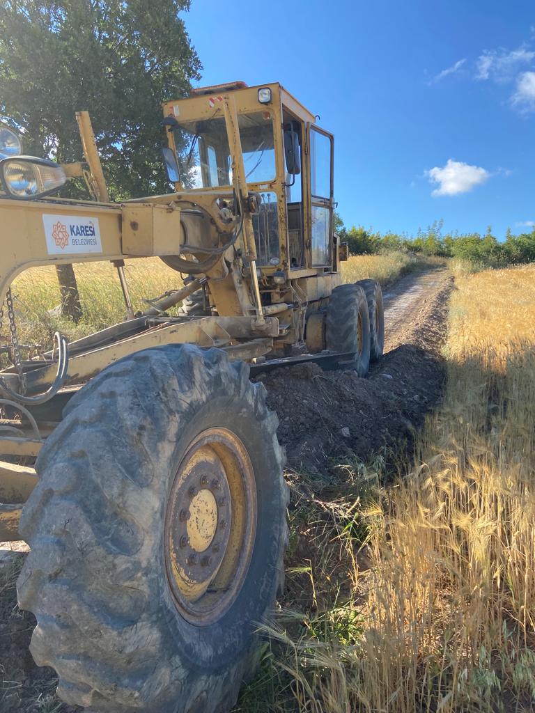 KARESİ BELEDİYESİ’NDEN ÇİFTÇİLERE DESTEK