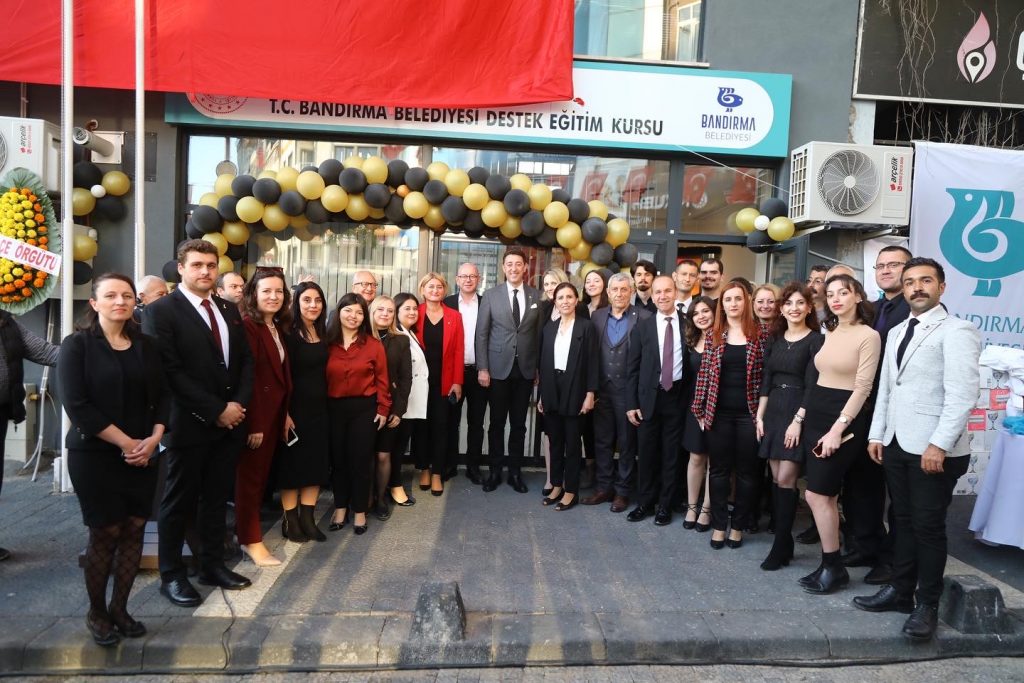 BANDIRMA BELEDİYESİ DESTEK EĞİTİM KURS MERKEZİ HİZMETE AÇILDI