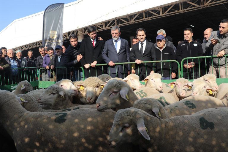 BBB, ÜRETİCİYİ DESTEKLEMEYE DEVAM EDİYOR
