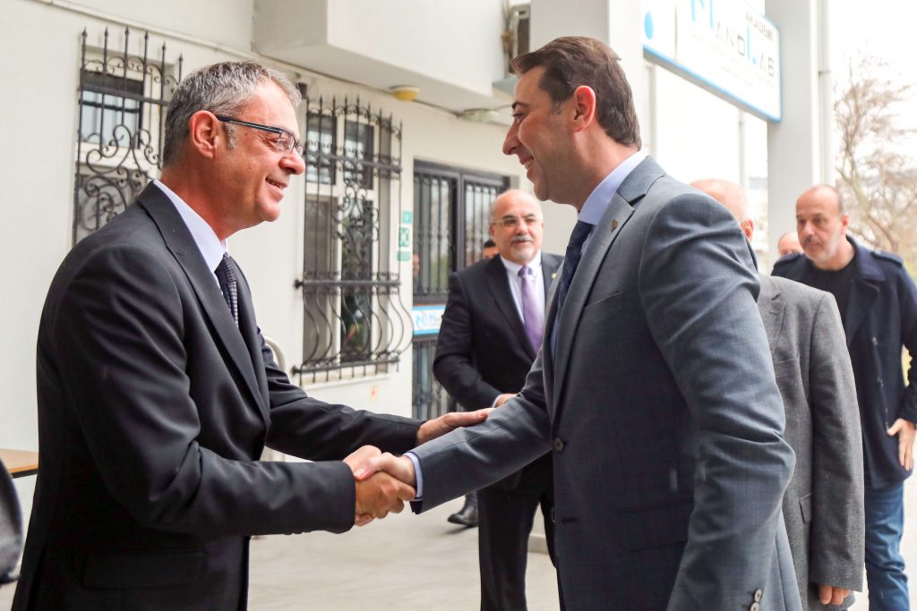 BAŞKAN TOLGA TOSUN TİCARET BORSASI VE TİCARET ODASINA ZİYARET GERÇEKLEŞTİRDİ