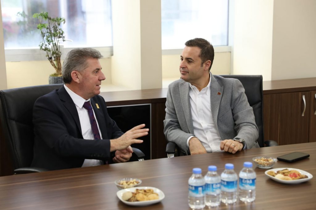 YÜZÜMÜ GÜNEŞ DÖNÜYOR, ARKAMIZA RÜZGARI ALIYORUZ