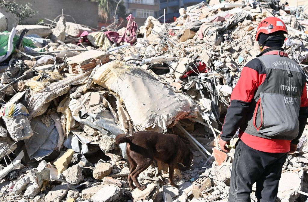 ‘Ateş’ yürek ısıtmak için çalışıyor