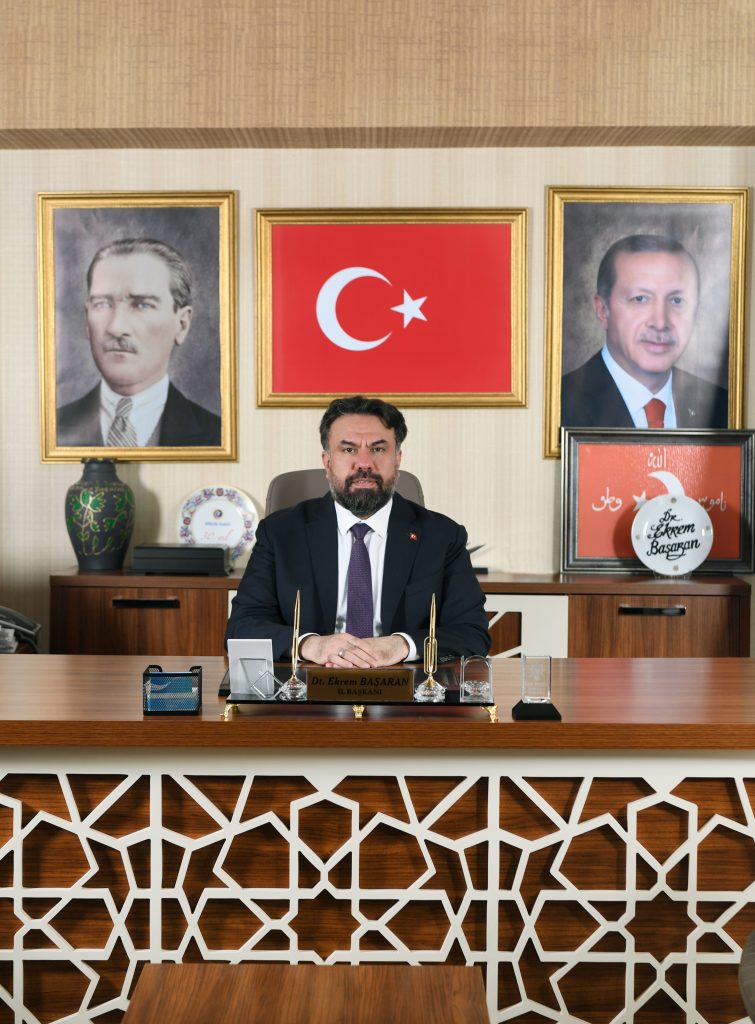 AK PARTİ BALIKESİR’DE, MİLLETVEKİLİ ADAY ADAYLARI TEMAYÜL YOKLAMASI CUMARTESİ GÜNÜ YAPILIYOR…