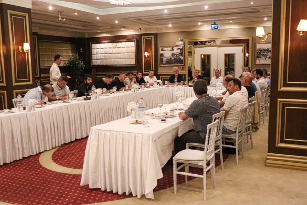 Milletvekili Dr. Mustafa Canbey, MÜSİAD toplantısına katıldı