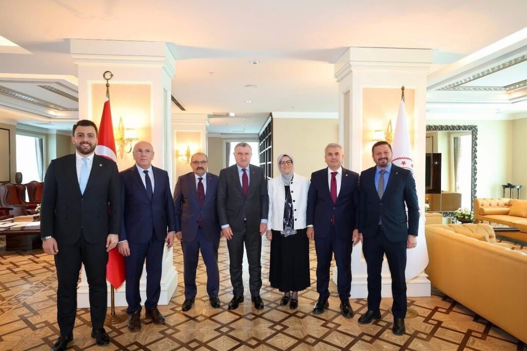 Balıkesir’in Dört Bir Yanına Yeni Spor Alanları Kazandırılıyor