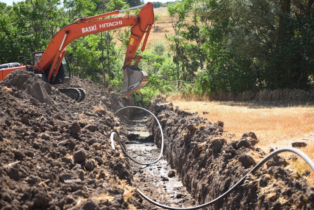 Ahmet Akın’dan Ortaca Mahallesi’nin su sorununa neşter