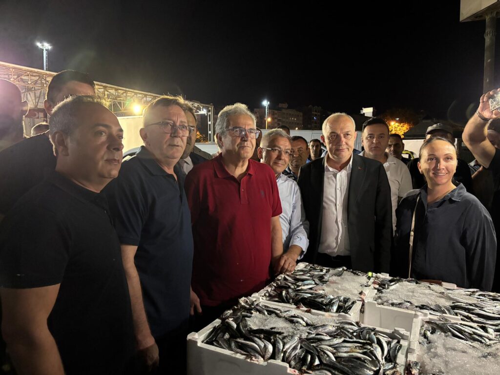 Balık sezonu ilk mezatla açıldı