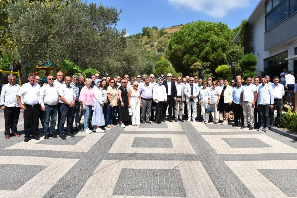 Büyükşehir’den Erdek, Bandırma ve Karesi’de Muhtarlar Buluşması