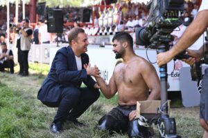 Balıkesir Büyükşehir Belediyesporlu Enes Doğan Elmalı’nın 2. Kez Başpehlivanı Oldu