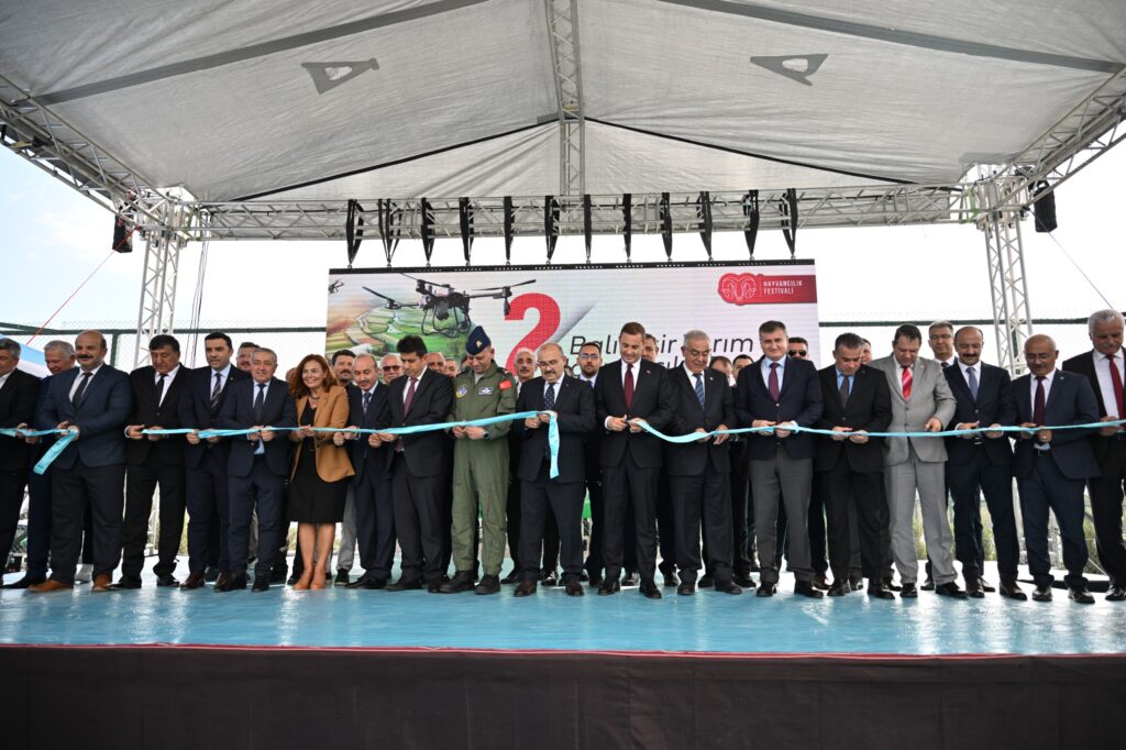 Bölgenin en büyük ”Tarım ve Hayvancılık Fuarı”  kapılarını açtı