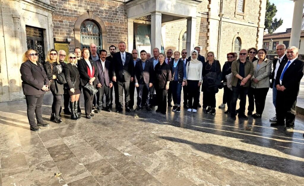 İYİ Parti Karesi İlçe Başkanlığından Atatürk ve Silah Arkadaşları İçin Mevlid ve Lokma Hayrı