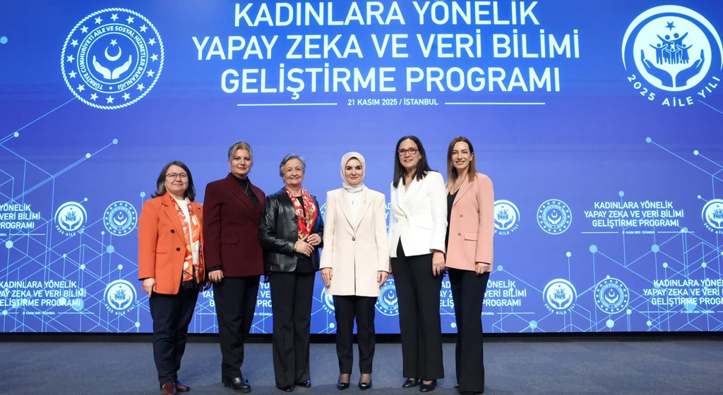 Bakan Göktaş, Kadınlara Yönelik Yapay Zeka ve Veri Bilimi Geliştirme Programı’nda konuştu