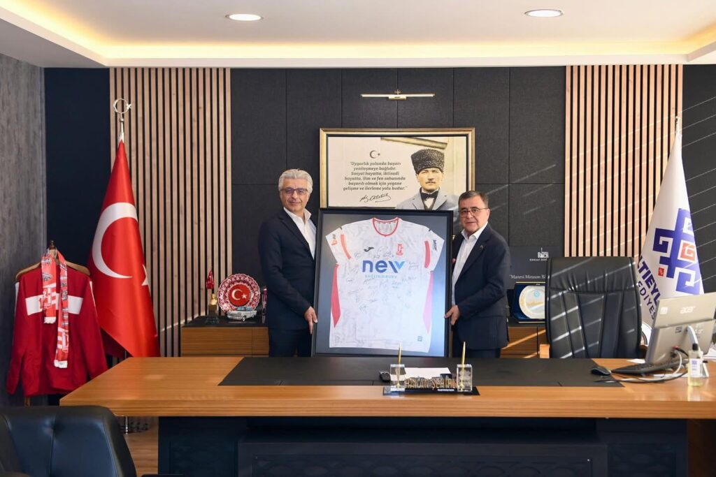 BAŞKAN ŞEHİRLİ MAAŞINI BAĞIŞLAYARAK DESTEK KAMPANYASINI BAŞLATTI