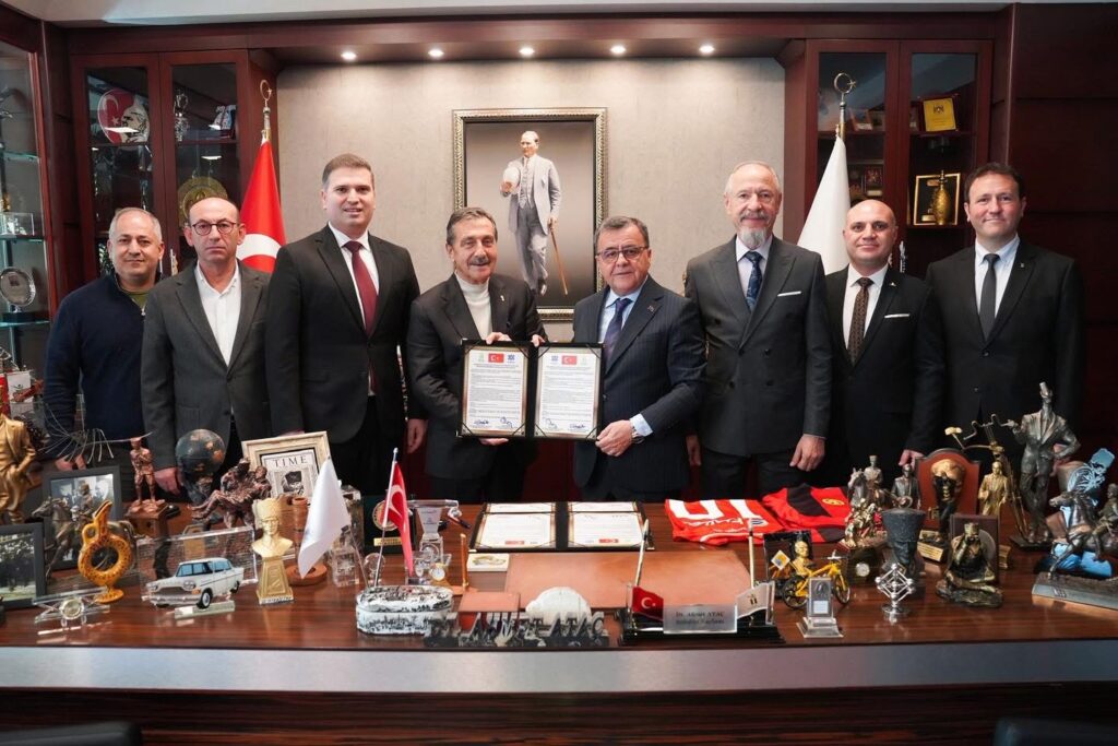 ALTIEYLÜL VE TEPEBAŞI KARDEŞ ŞEHİR OLDU