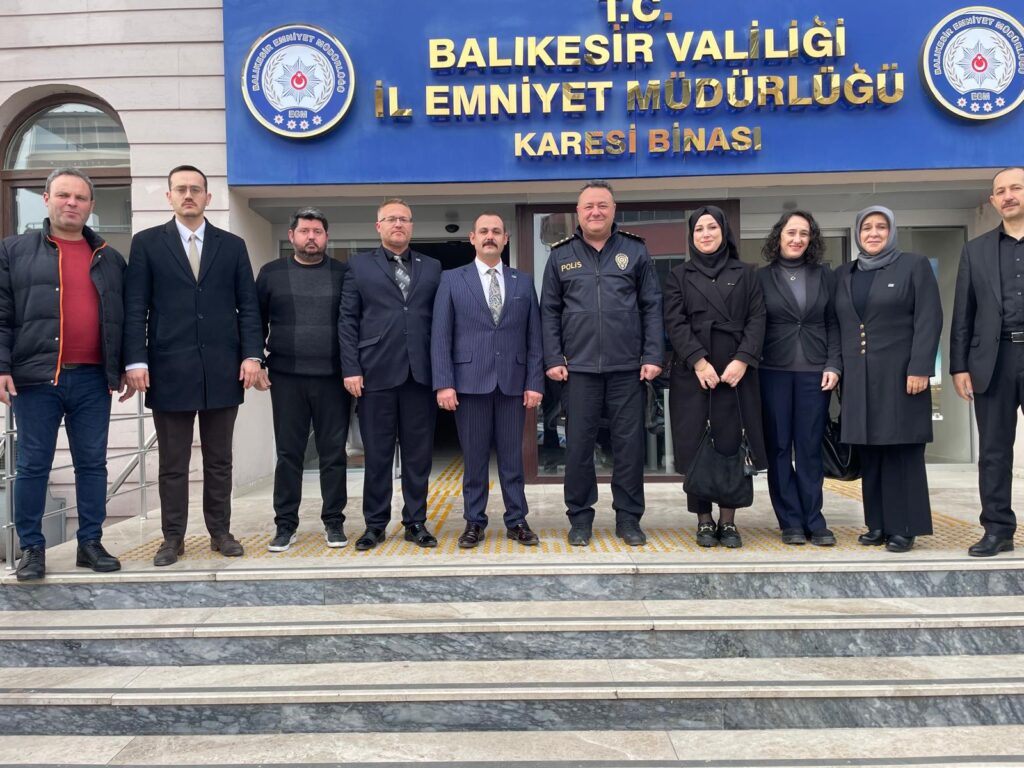 ANAHTAR PARTİ KARESİ’DE SAHADA