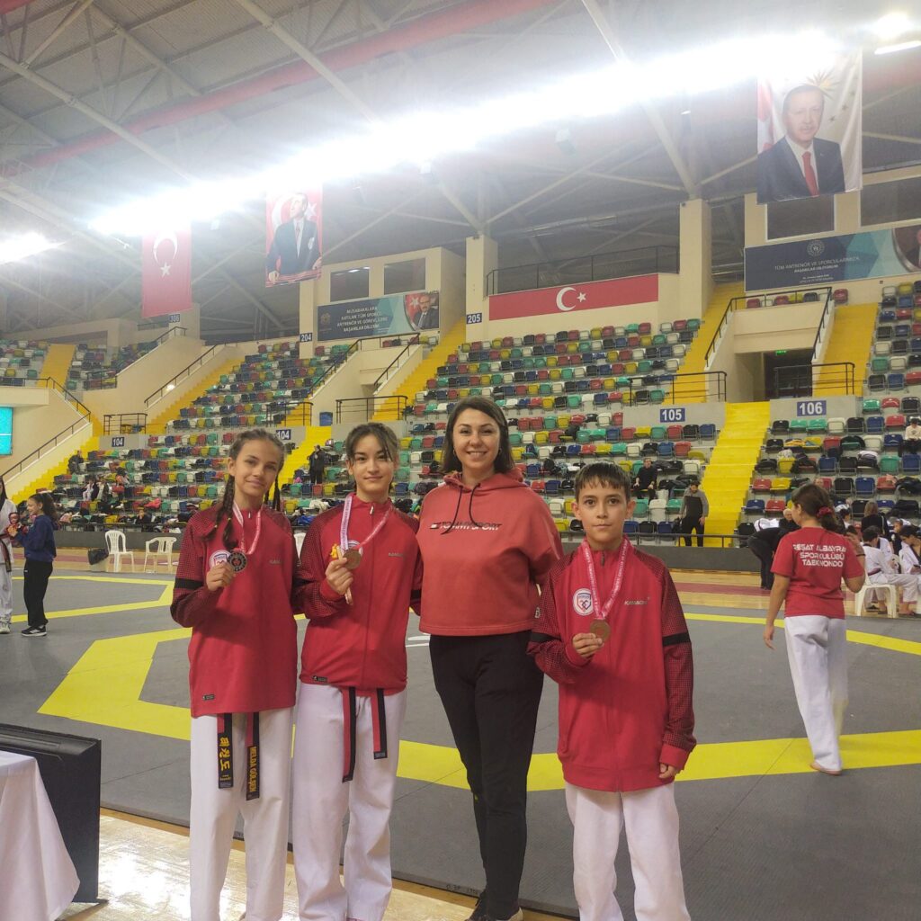 ALTIEYLÜL BELEDİYESPOR İL SEÇMELERİNDEN 4 MADALYA İLE DÖNDÜ