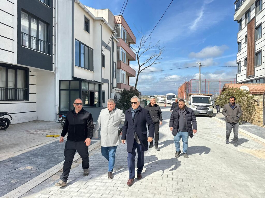 BANDIRMA’DA YOĞUN MESAİ: BAŞKAN MİRZA ÇALIŞMALARI YERİNDE İNCELEDİ