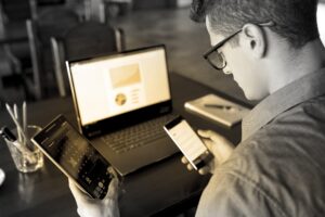 DİJİTAL GÖZ YORGUNLUĞUNA KARŞI YENİ NESİL CAM SEIKO SMARTZOOM