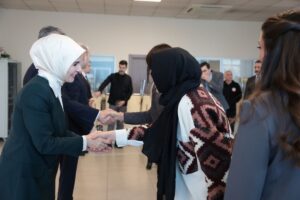 Aile ve Sosyal Hizmetler Bakanı Göktaş, bakanlık personeli ile bayramlaştı