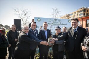 Akın’dan üreticilere yüzde 100 hibeli incir fidanı desteği