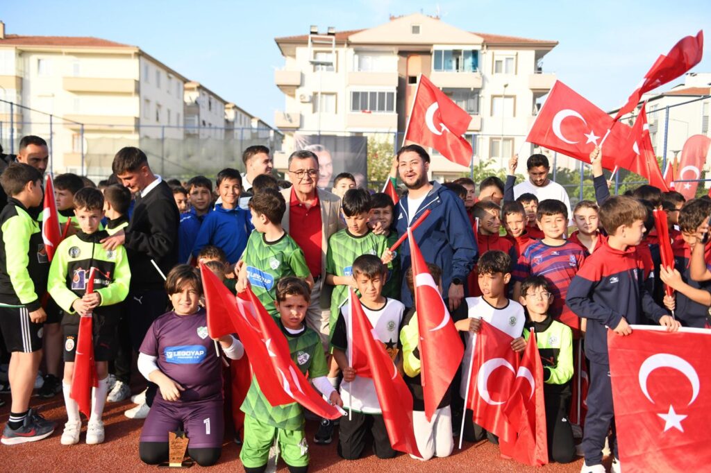 ALTIEYLÜL’DE ÇOCUKLAR İÇİN RENKLİ BAYRAM PROGRAMI BAYRAMIN COŞKUSU ALTIEYLÜL’DE YAŞANACAK