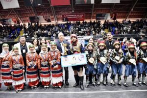 BALIKESİR’DE HALK OYUNLARI ŞÖLENİ