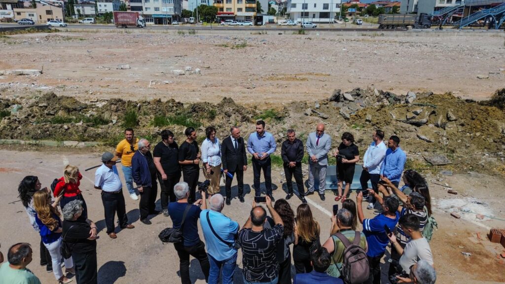 Bandırma’ya Müjde: Dev Spor Yatırımında İlk Kazma Vuruldu!