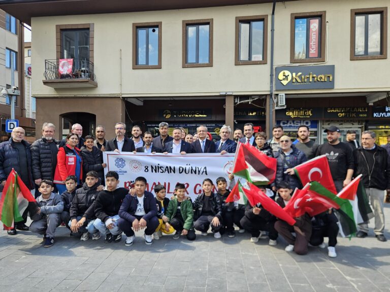 AK Parti İl Başkanı Mehmet Aydemir Roman Havasıyla Coştu!