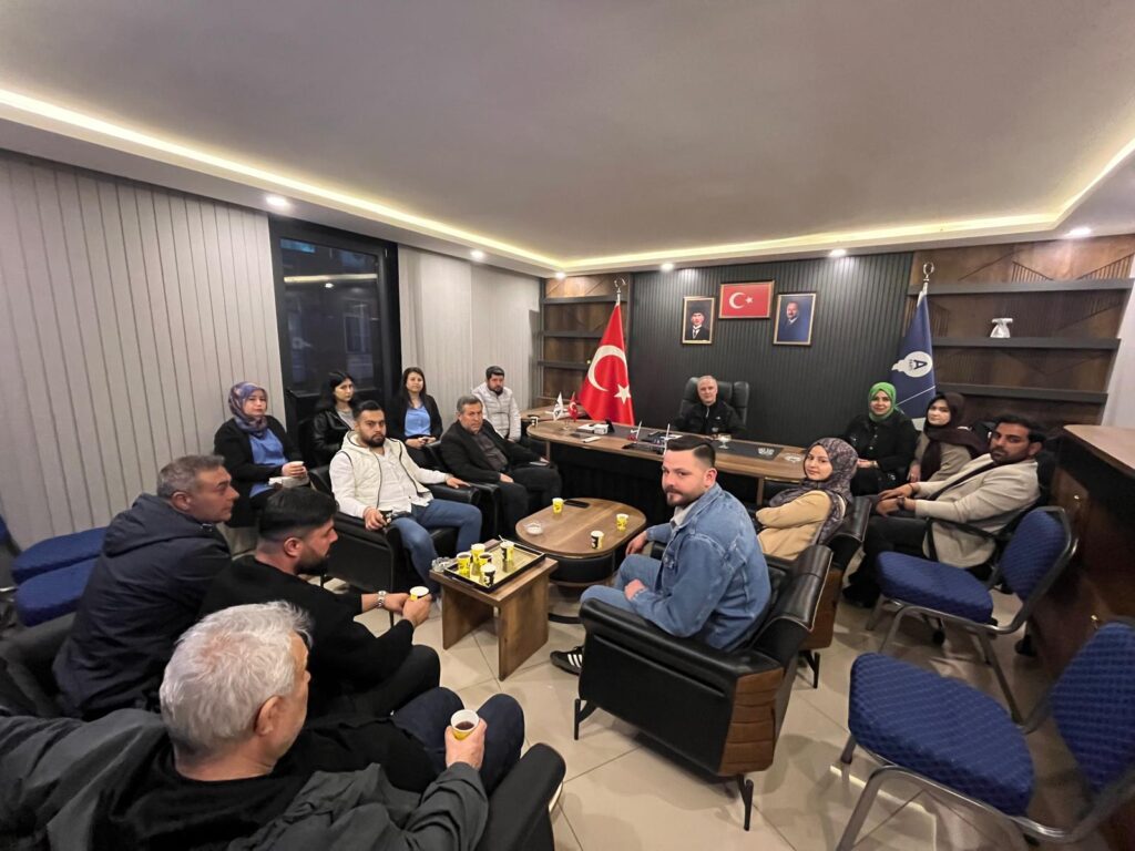 Ahmet Sağlam: Savaştepe Teşkilatımızla Güçlü Bir İstişare Gerçekleştirdik