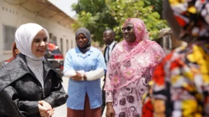 Bakan Göktaş, Senegal’de Türkiye’nin destekleriyle faaliyet gösteren sosyal hizmet merkezlerini ziyaret etti