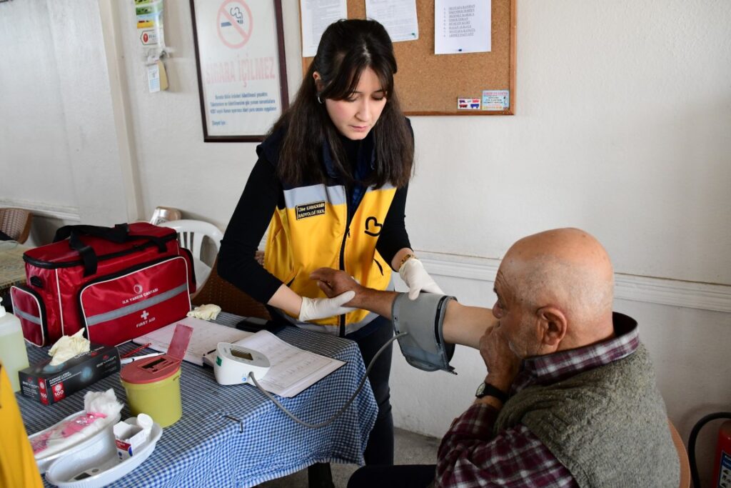 Büyükşehir Belediyesi Yakın Berber ve Evde Bakım Hizmetleri Uygulamalarıyla vatandaşın yanında