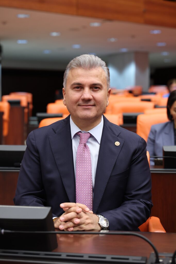MİLLETVEKİLİ CANBEY: “BALIKESİR İÇİN ÇALIŞIYOR, KALICI ESERLER BIRAKIYORUZ”